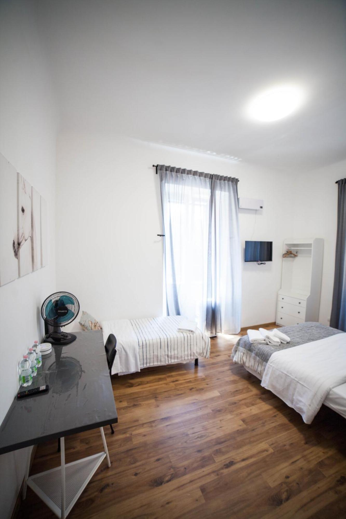 Cosmo Guesthouse Rome Exterior photo